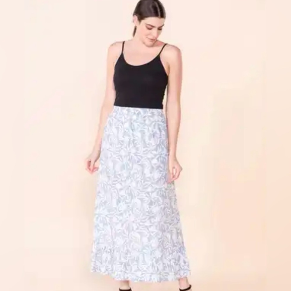 Periwinkle Blue Floral Print Skirt - Picture 4 of 7